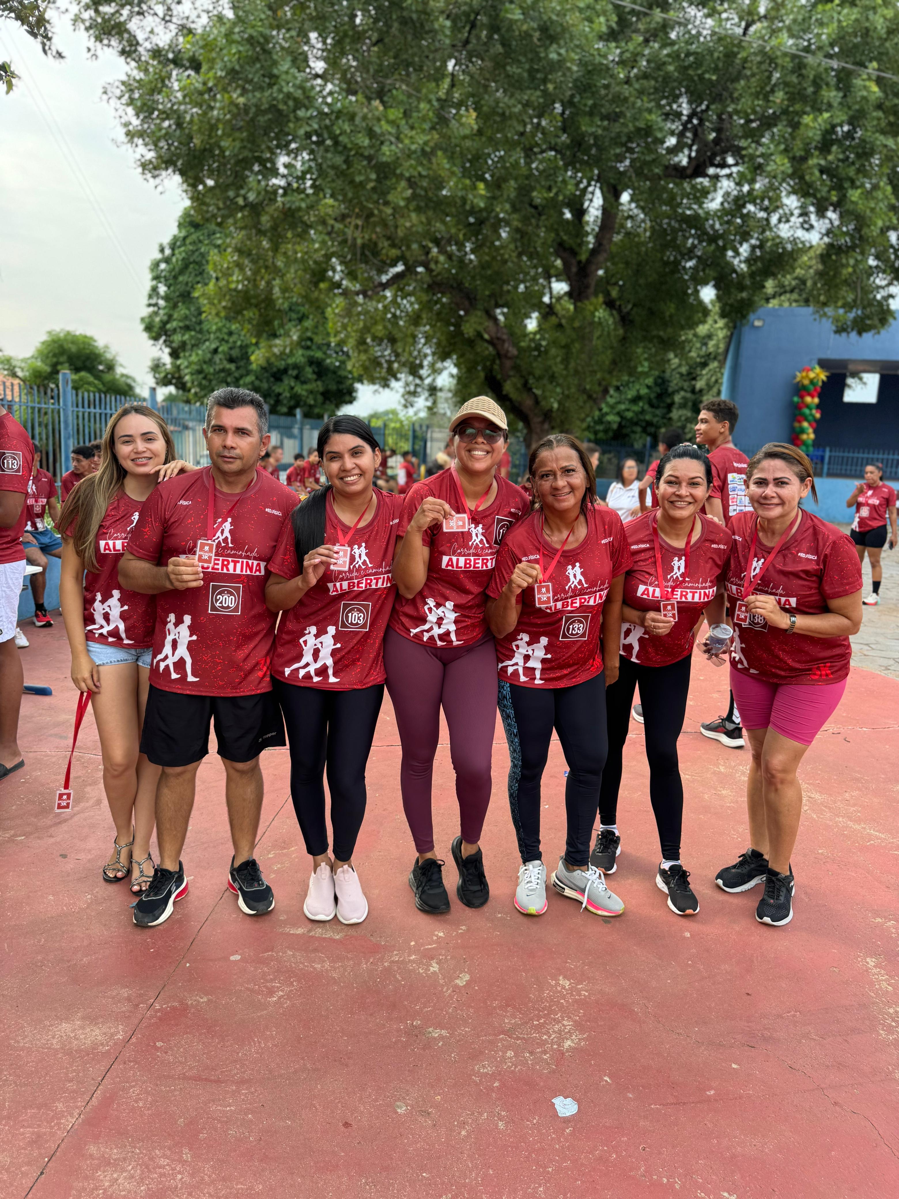 Corrida e caminhada promovido pela Escola Albertina