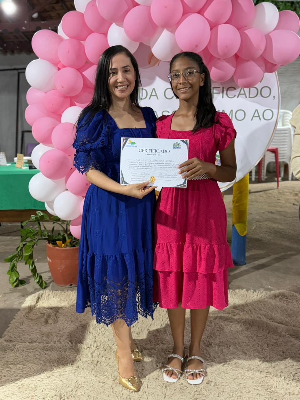 Entrega dos certificados dos cursos de Panificação e Limpeza de Pele