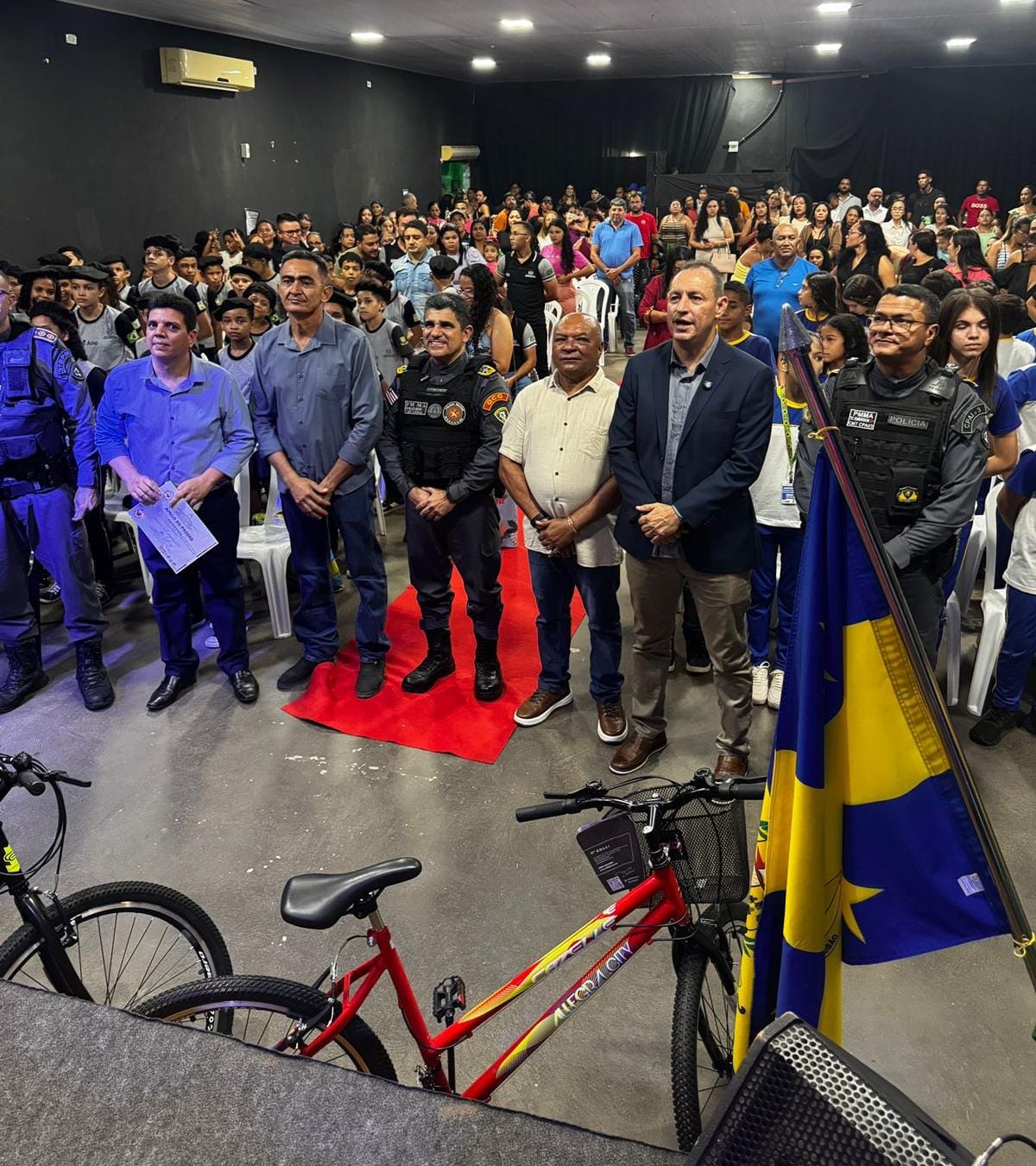 ALUNOS DO PROERD SÃO GRADUADOS EM GOVERNADOR EDISON LOBÃO