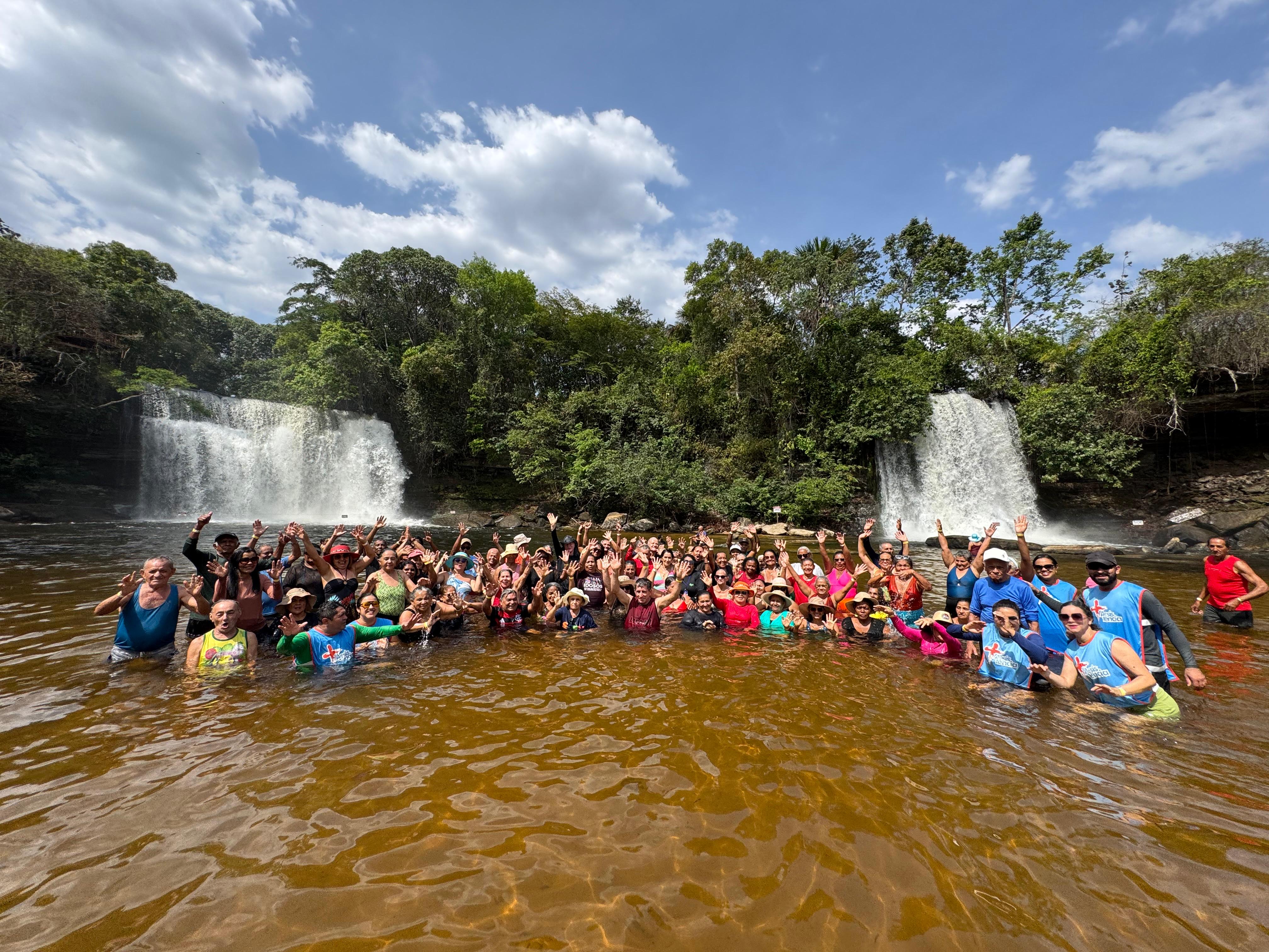 Idosos de Governador Edison Lobão vivenciam momentos inesquecíveis na Chapada das Mesas
