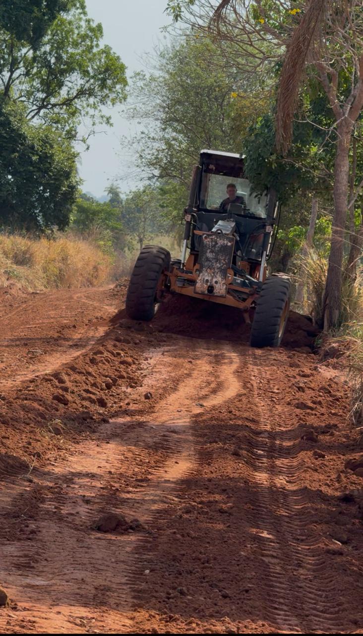 Estrada da Cachoeirinha recebe obras de recuperação e melhoria da infraestrutura