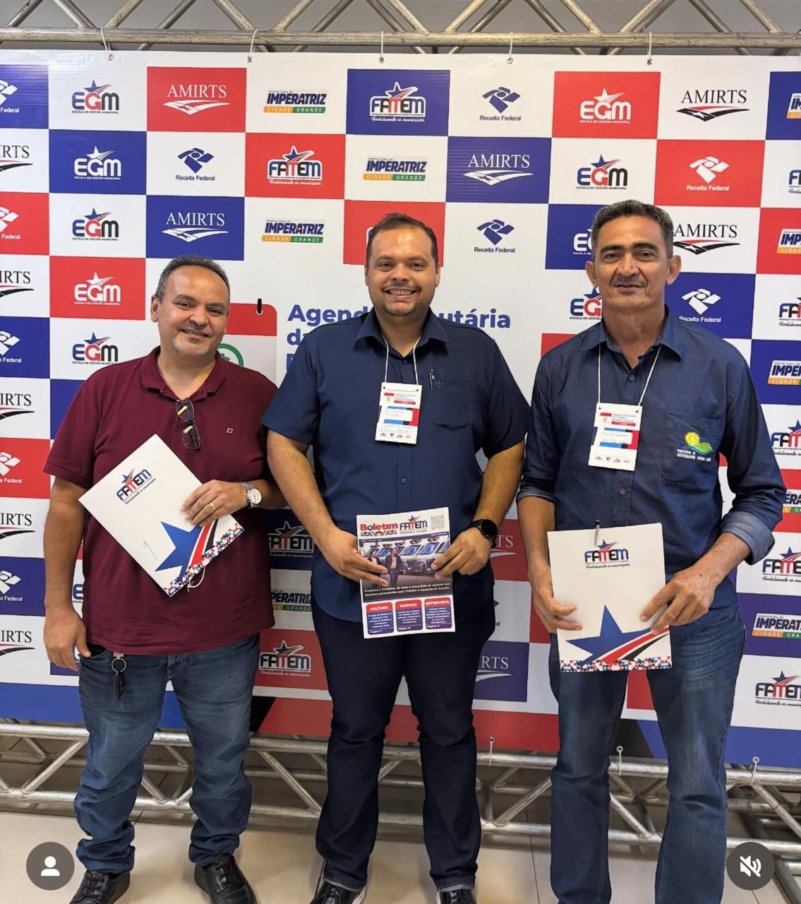 Equipe técnica e o prefeito Flávio Soares participam de evento em Imperatriz