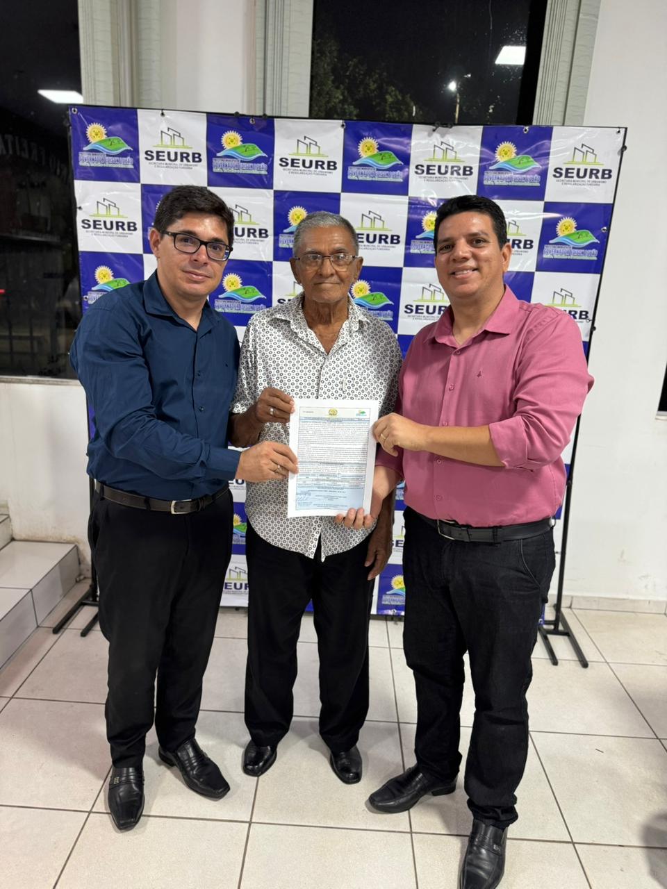 Solenidade de entrega de títulos definitivos