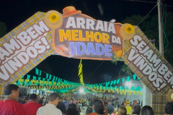 Arraiá da Melhor Idade promove noite de integração, cultura e tradição junina
