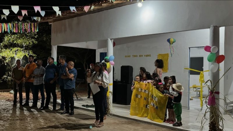 Inaugurado prédio próprio da Escola Raimundo Chaves no povoado Casas Novas zona rural